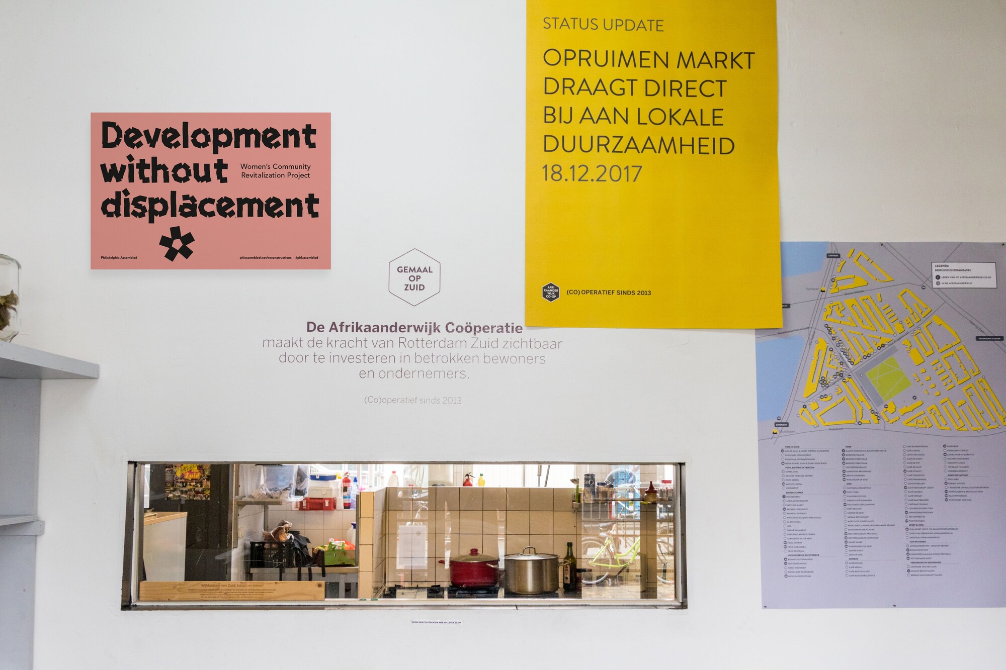 tekst 'development without displacement'